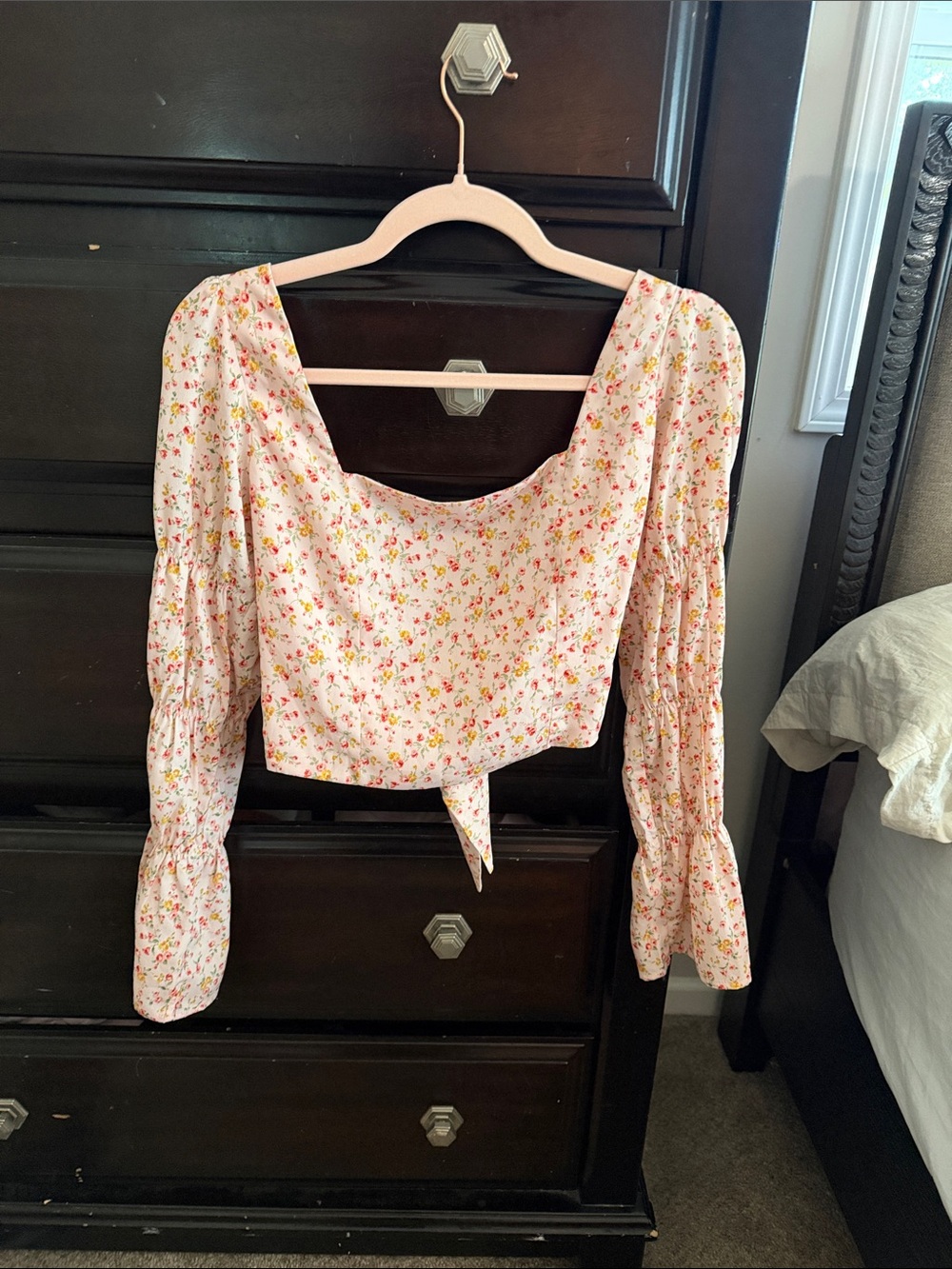 Cloud 9 Pink Floral Tie-Front Puff Sleeve Crop Top